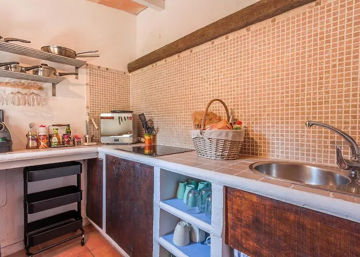 La Coma פוינסה