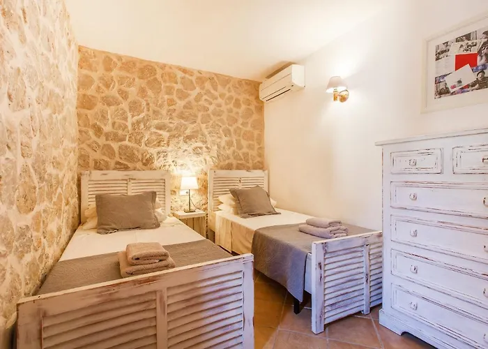 La Coma פוינסה